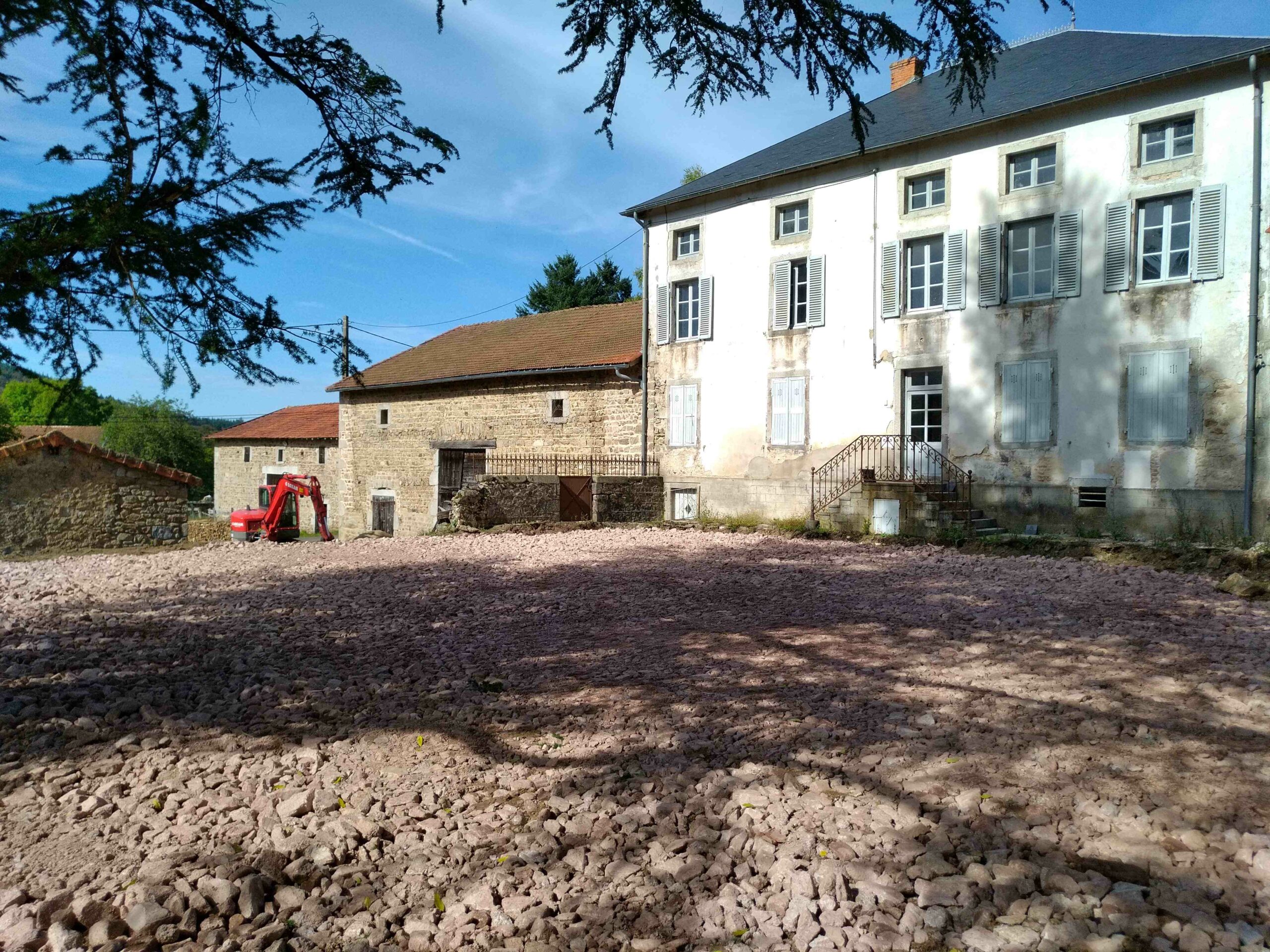 paysagiste roanne - paysagiste loire - entretien exterieur roanne - entretien jardins - architecte paysagiste roanne - paysagiste renaison