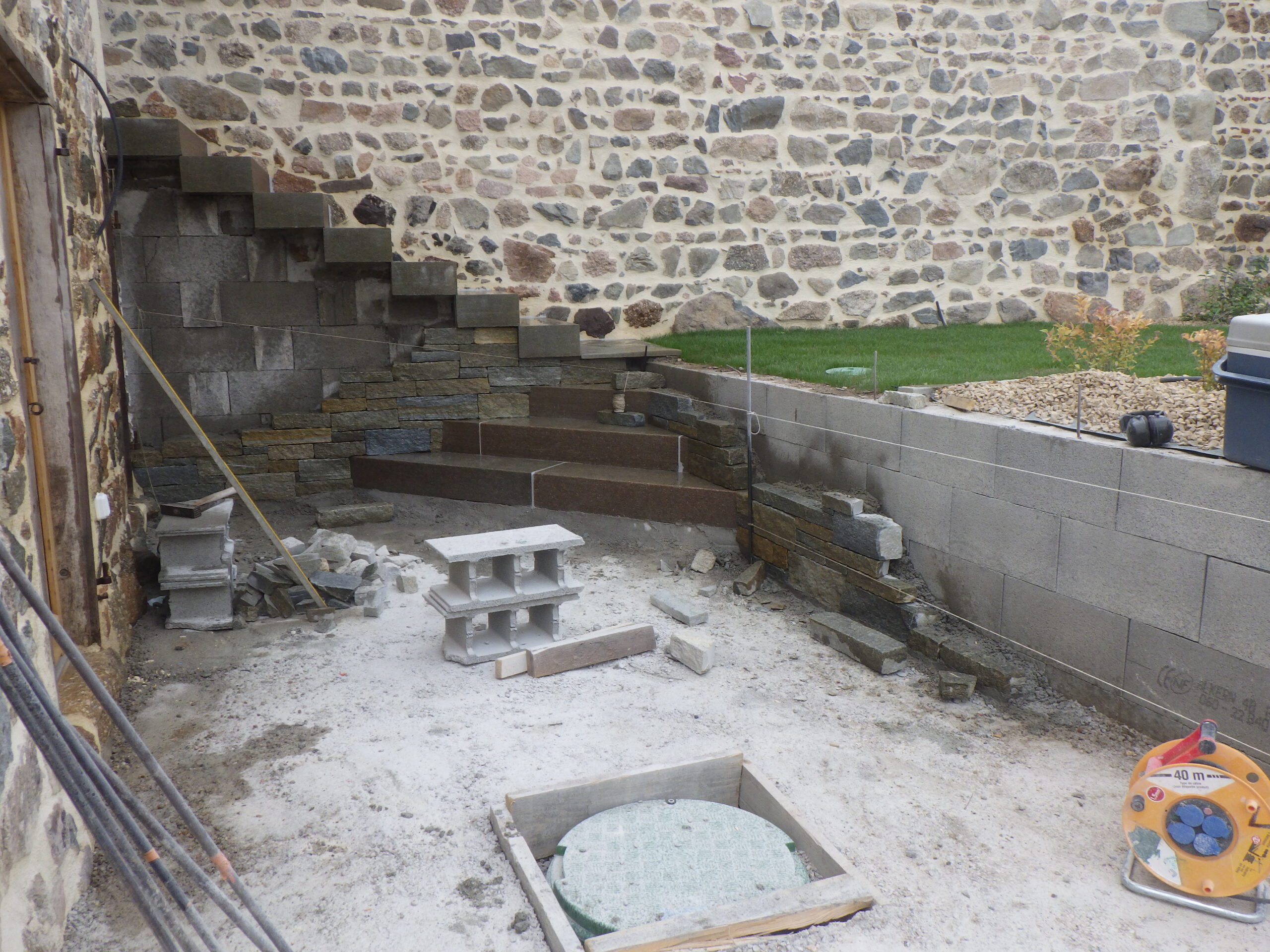 paysagiste roanne - paysagiste loire - entretien exterieur roanne - entretien jardins - architecte paysagiste france - paysagiste renaison