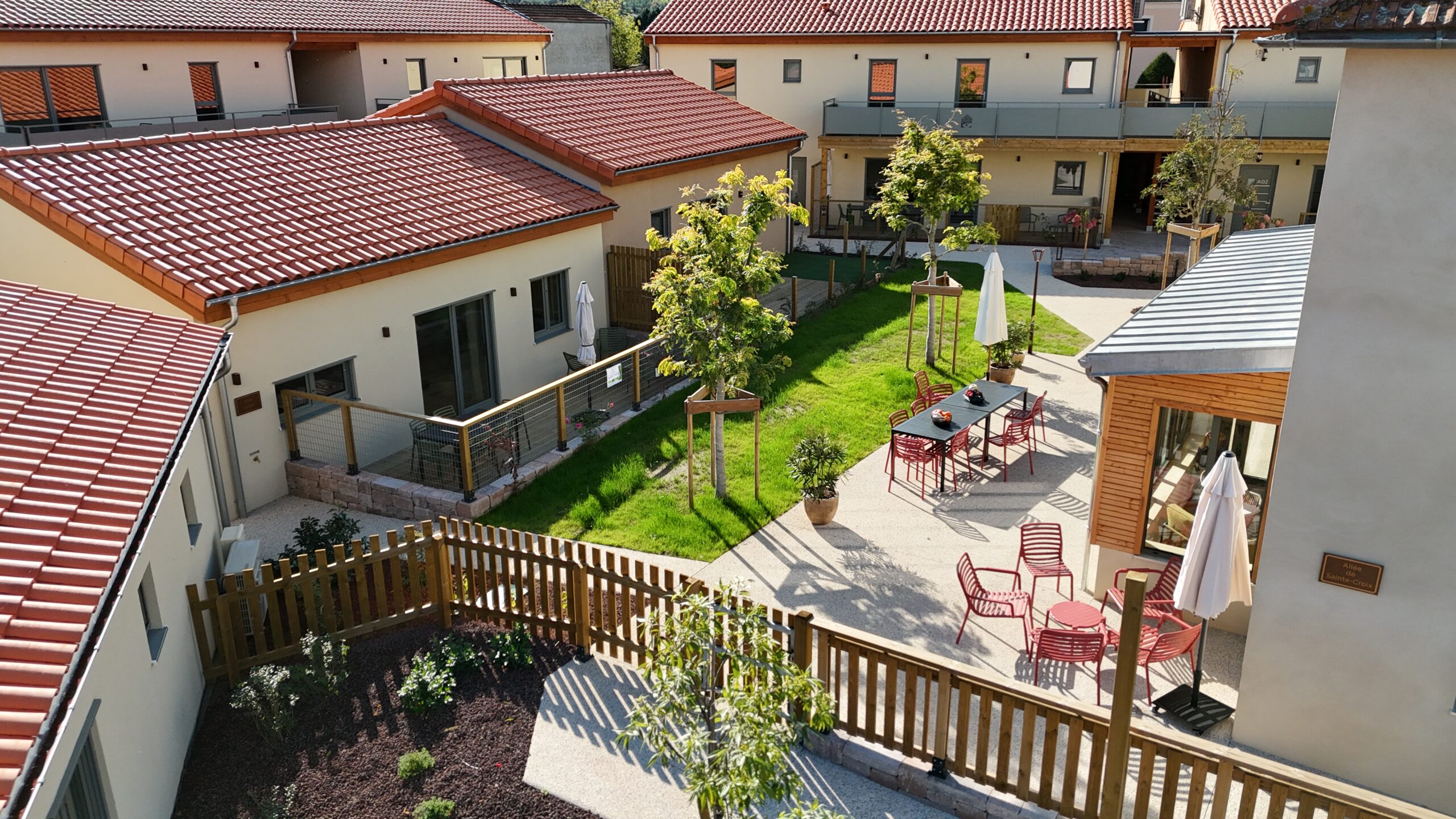 paysagiste roanne - paysagiste loire - entretien exterieur roanne - entretien jardins - architecte paysagiste roanne - paysagiste renaison