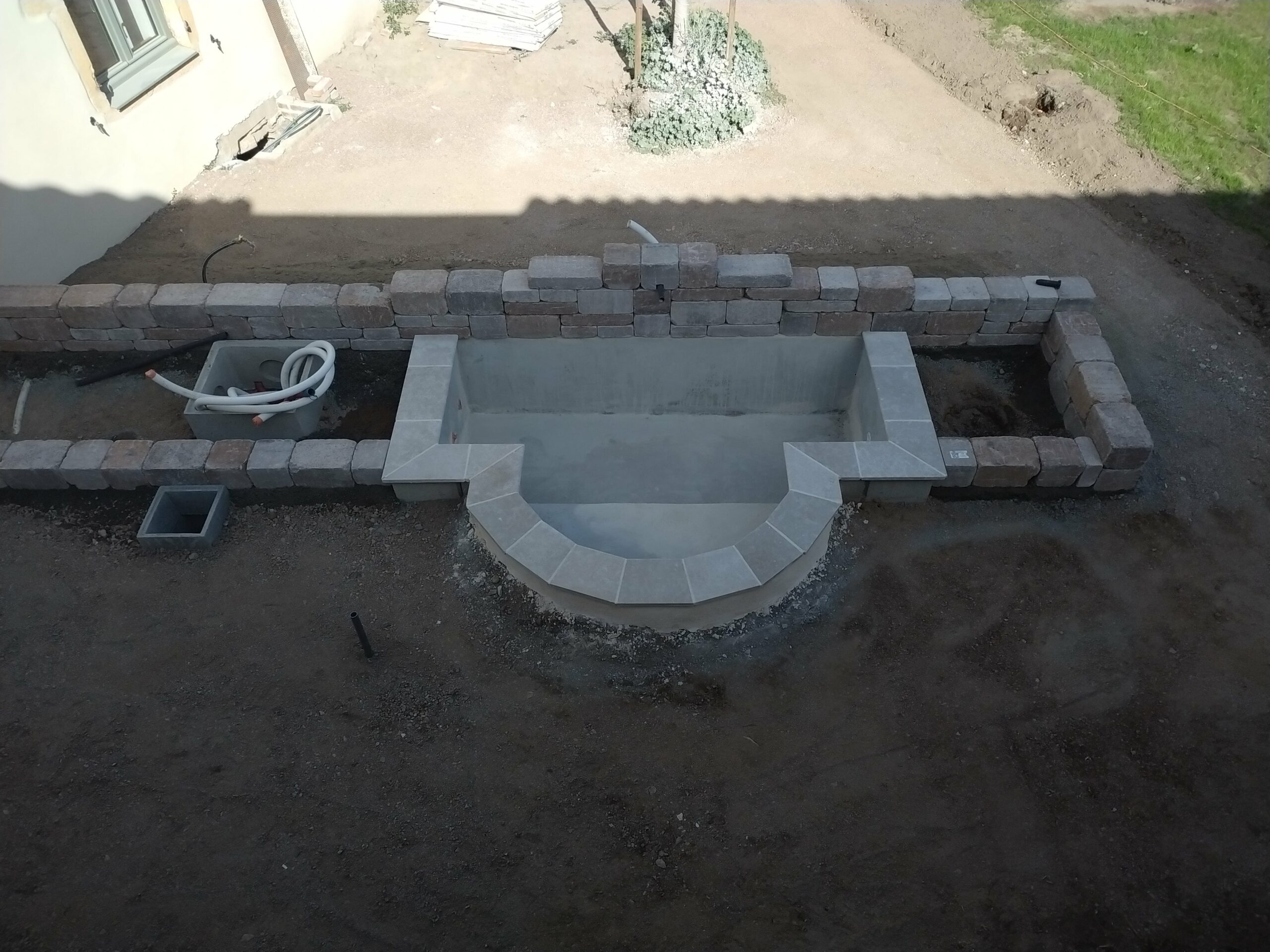 paysagiste roanne - paysagiste loire - entretien exterieur roanne - entretien jardins - architecte paysagiste roanne - paysagiste renaison