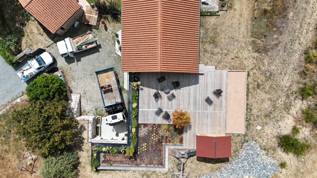 paysagiste roanne - paysagiste côte roannaise - paysagiste loire - entretien exterieur roanne - entretien jardins - architecte paysagiste france - paysagiste renaison