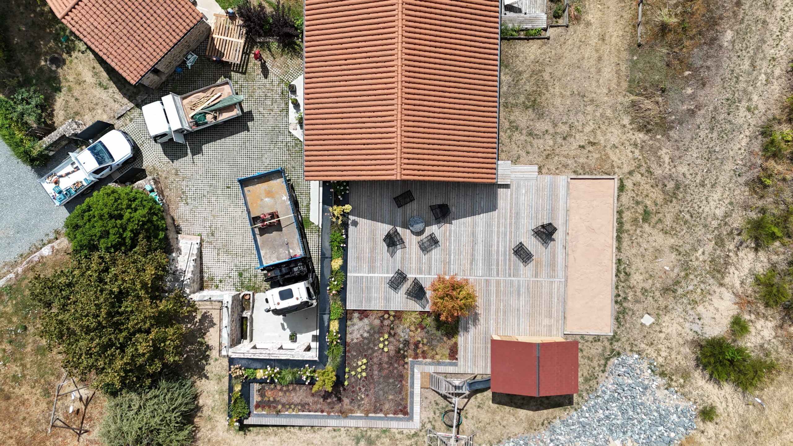 paysagiste roanne - paysagiste côte roannaise - paysagiste loire - entretien exterieur roanne - entretien jardins - architecte paysagiste france - paysagiste renaison