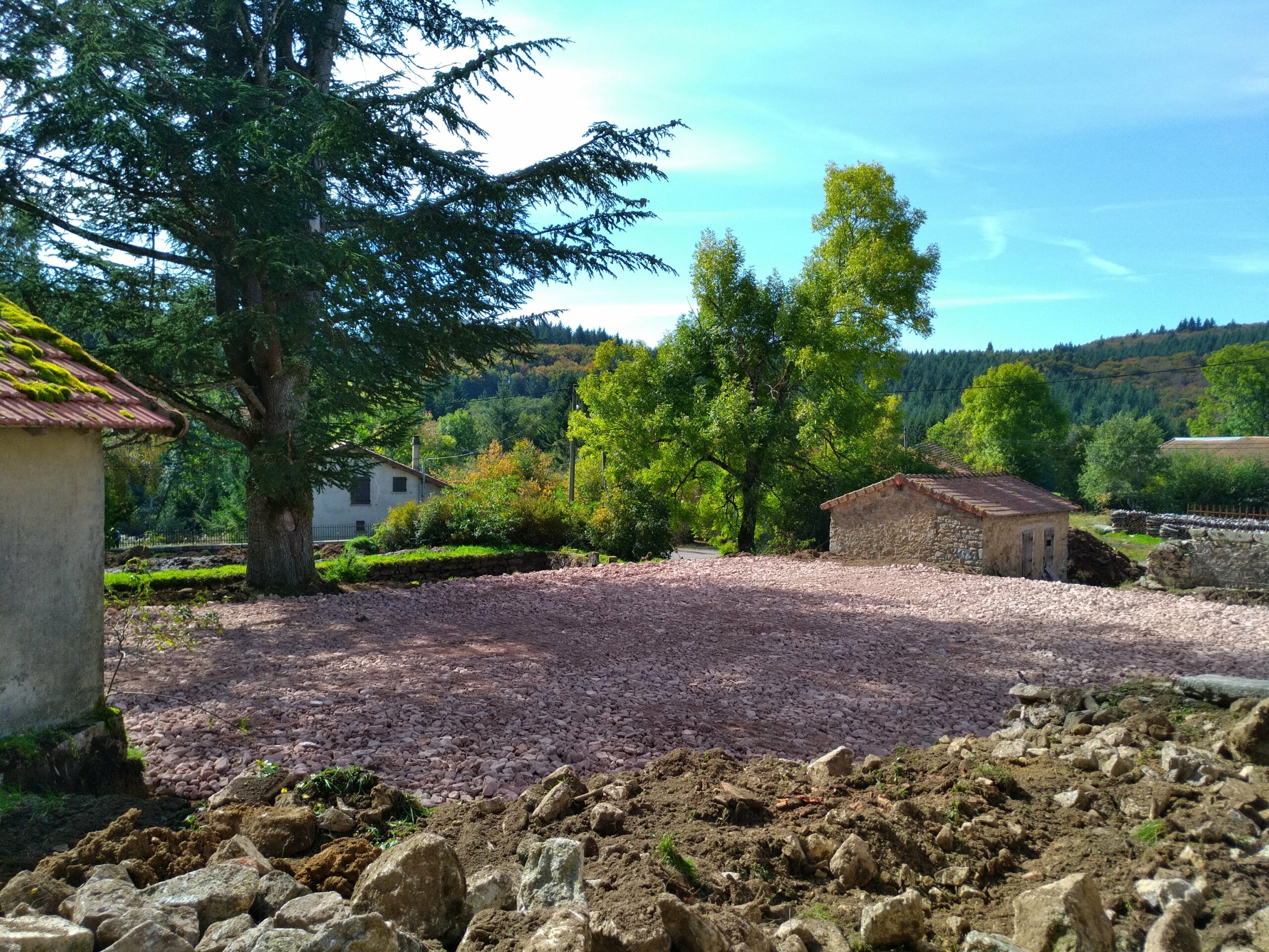 paysagiste roanne - paysagiste loire - entretien exterieur roanne - entretien jardins - architecte paysagiste roanne - paysagiste renaison